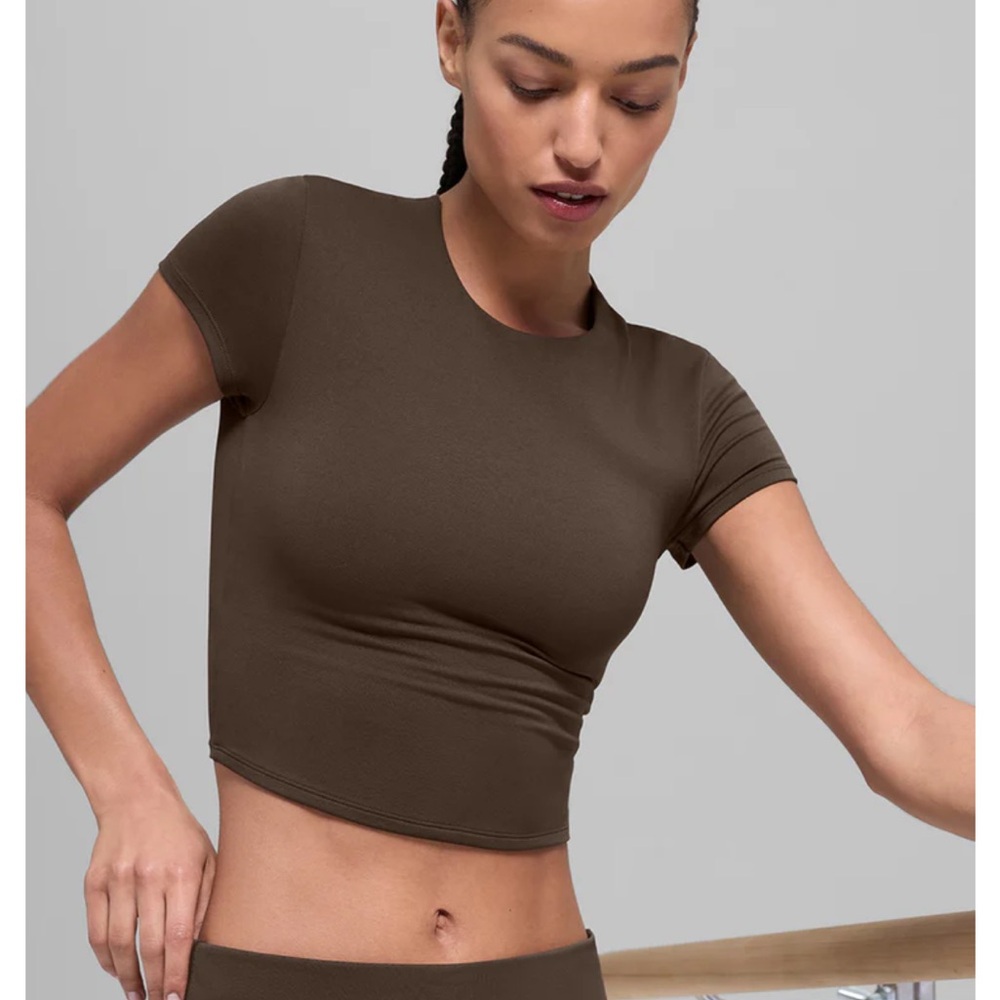 NWT! ALO Softsculpt Precision Short Sleeve Top Size S - Picture 3 of 8